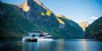 Electrical cruise in Nærøyfjorden