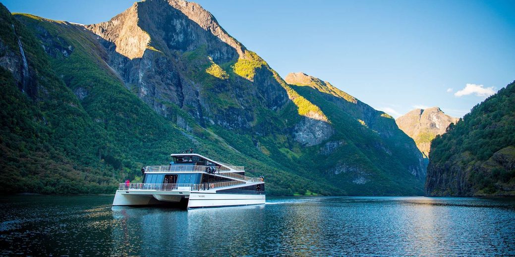 Electrical cruise in Nærøyfjorden