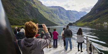 Electrical cruise through Nærøyfjorden