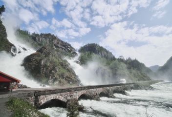 Låtefossen